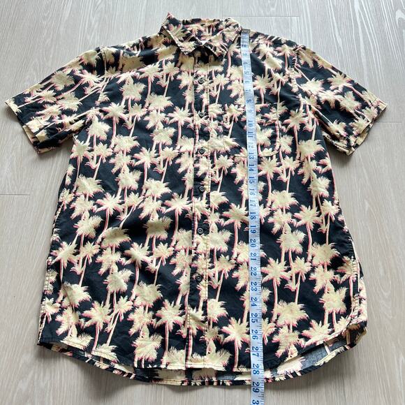 AE American Eagle Outfitters Palm Print Casual Button Up Shirt Mens Medium - Picture 4 of 12
